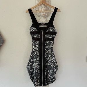 Ballon shaped dress with flower pattern